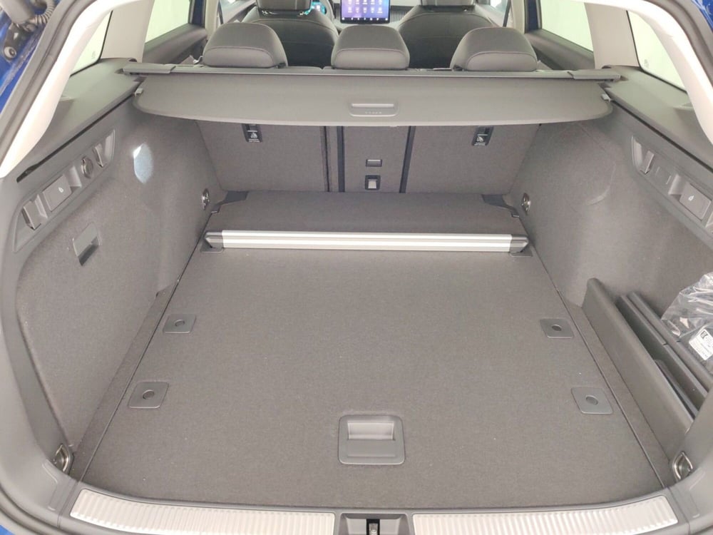 Skoda Superb Station Wagon nuova a Massa-Carrara (17)