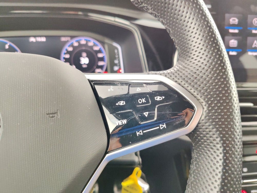 Volkswagen T-Roc usata a Massa-Carrara (12)