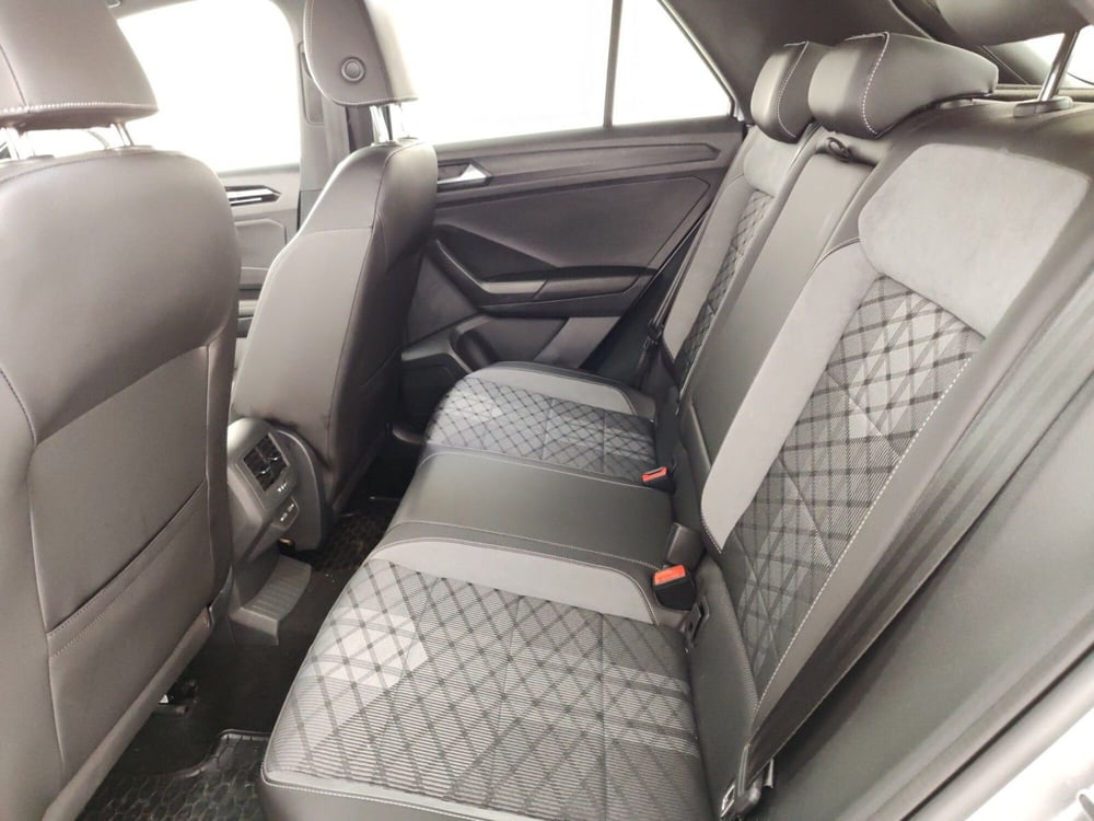 Volkswagen T-Roc usata a Massa-Carrara (11)