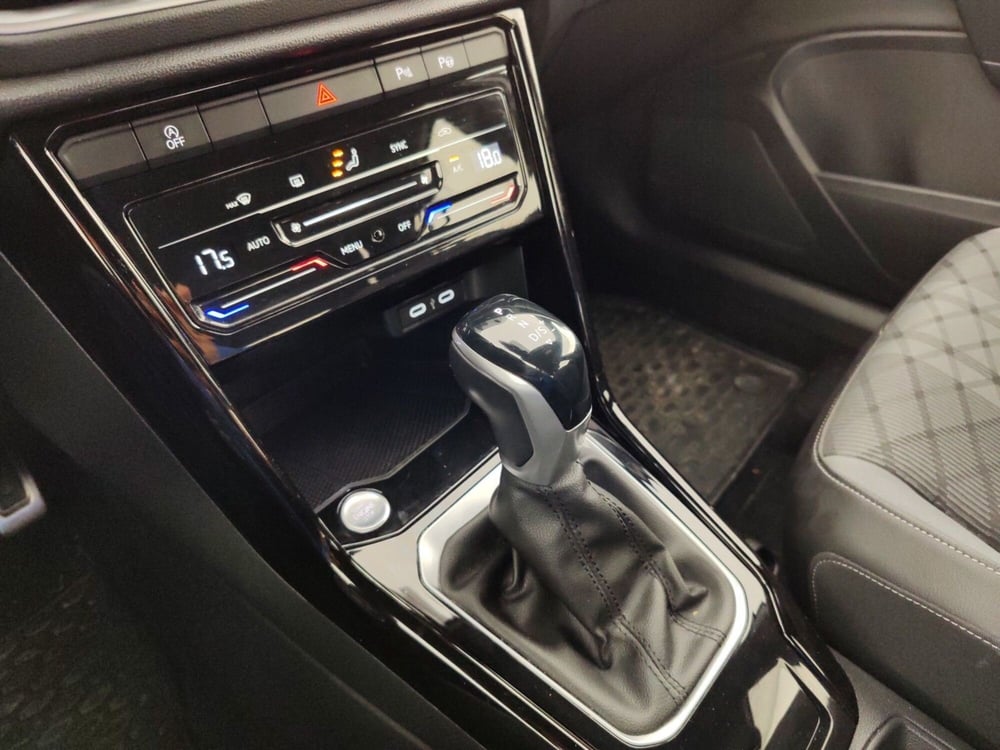 Volkswagen T-Roc usata a Massa-Carrara (12)