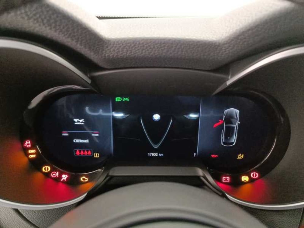 Alfa Romeo Stelvio usata a Treviso (16)