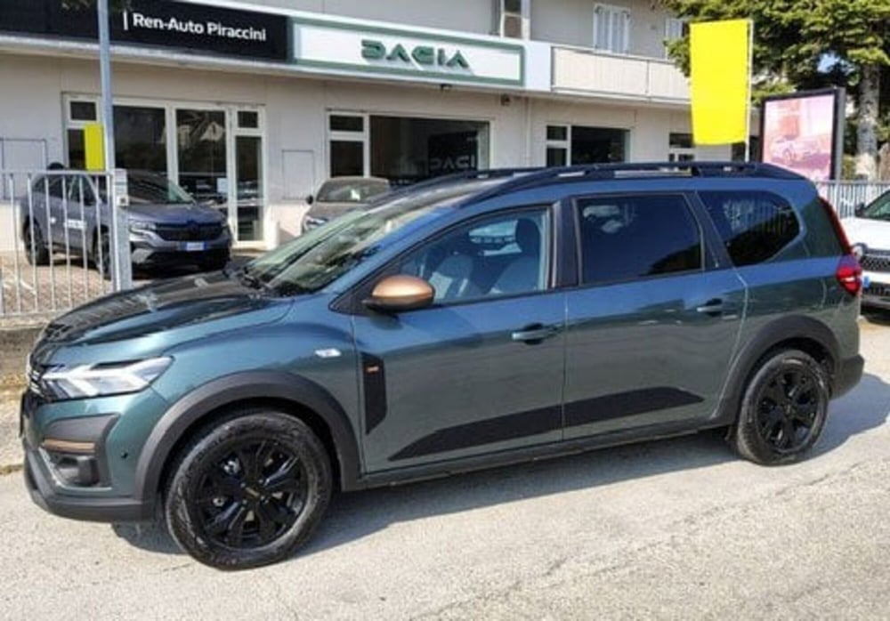 Dacia Jogger nuova a Rimini (2)