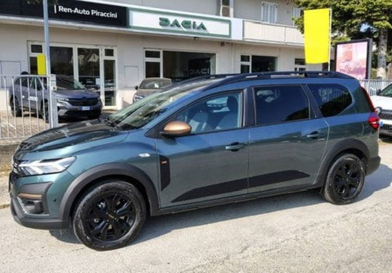 Dacia Jogger nuova a Rimini (2)