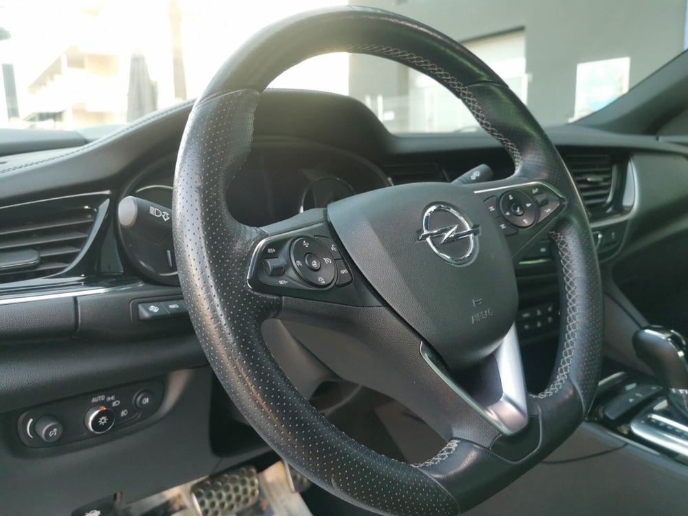 Opel Insignia usata a Taranto (11)