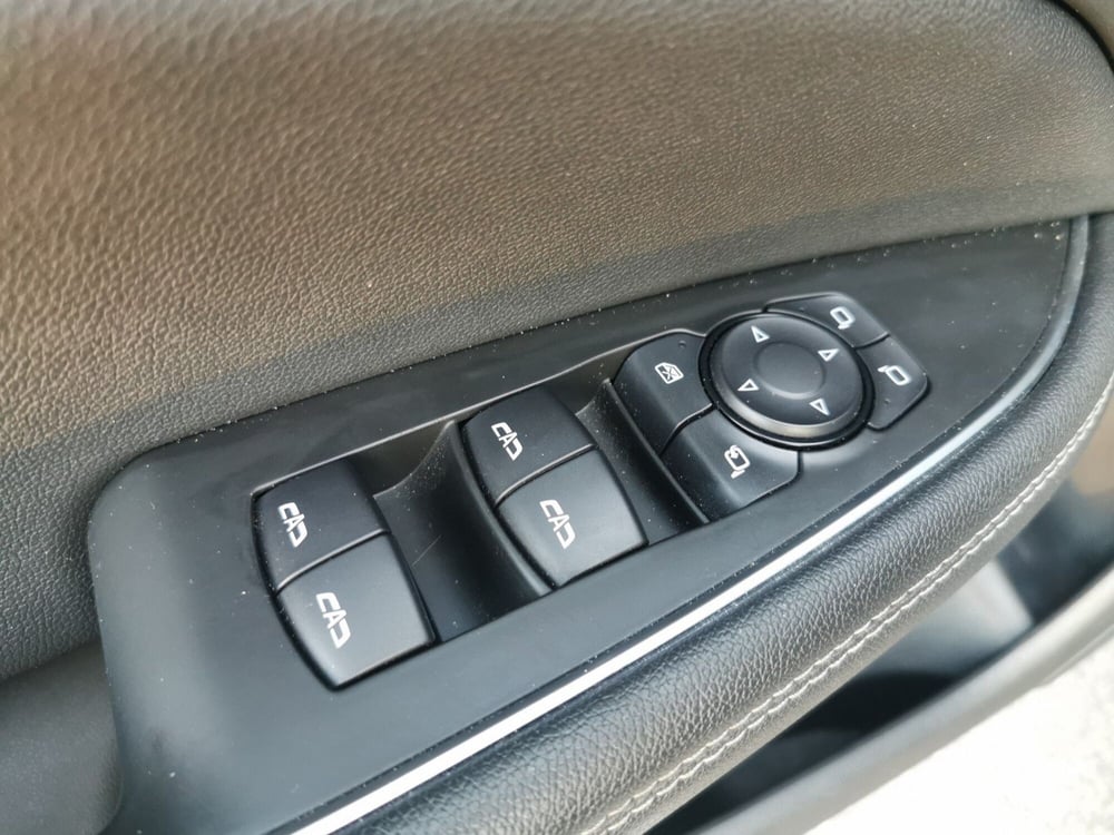 Opel Insignia usata a Taranto (12)