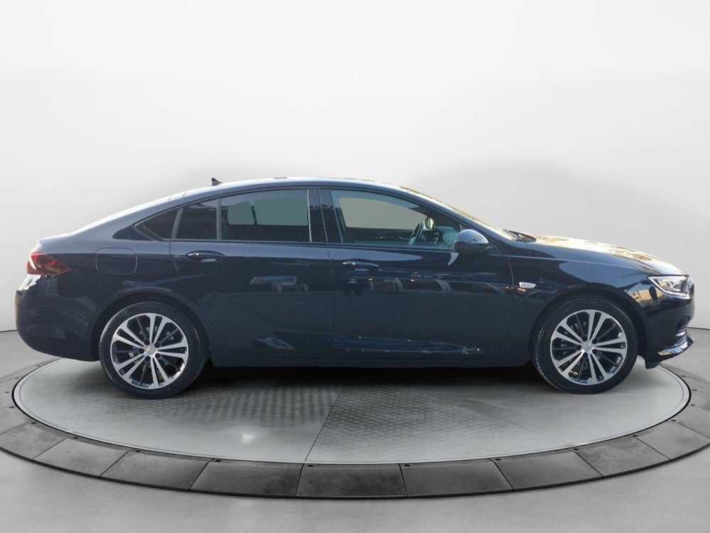 Opel Insignia usata a Taranto (4)