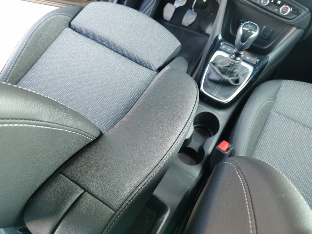 Opel Crossland usata a Taranto (17)