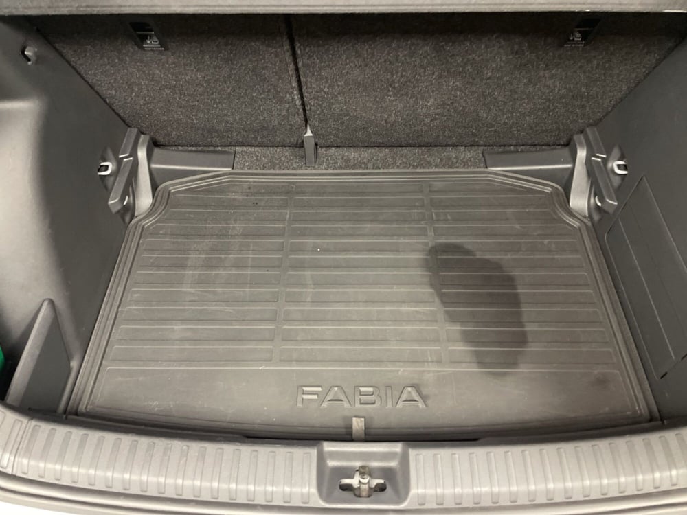 Skoda Fabia usata a Varese (13)