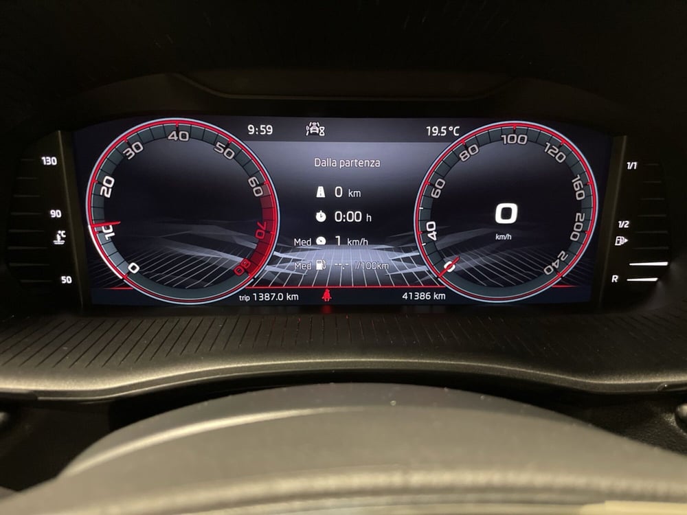 Skoda Fabia usata a Varese (8)