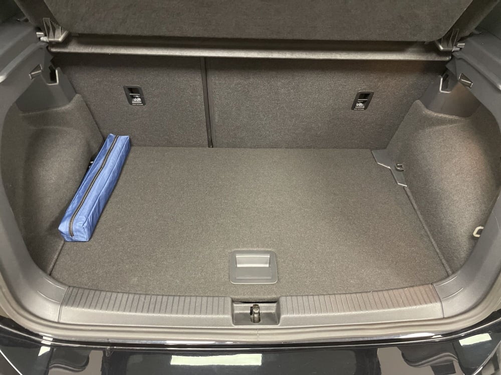 Volkswagen T-Cross usata a Varese (15)