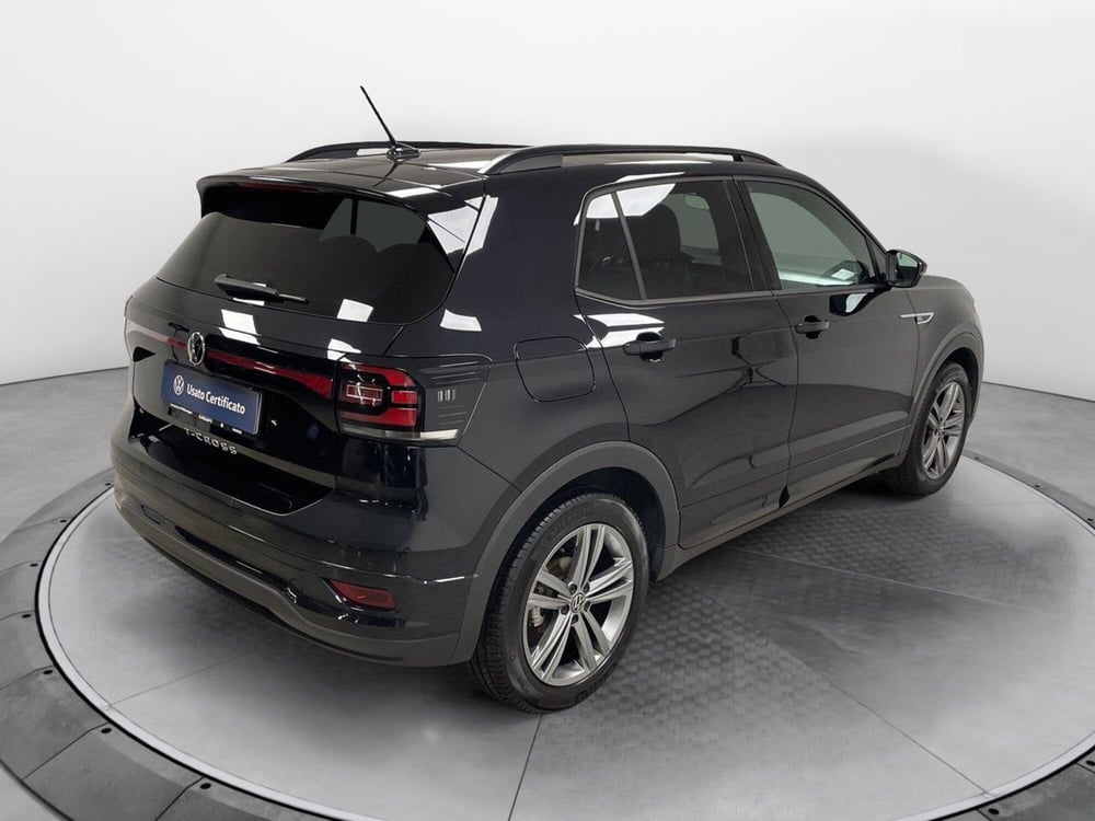 Volkswagen T-Cross usata a Varese (6)