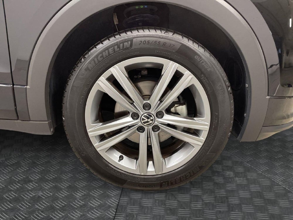 Volkswagen T-Cross usata a Varese (7)