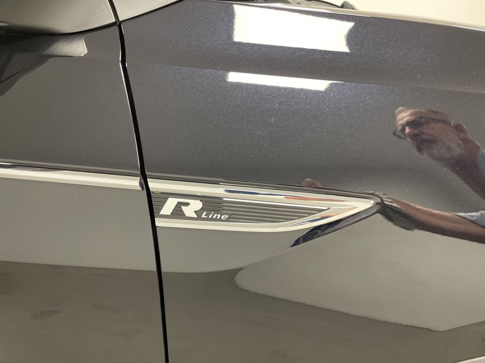 Volkswagen T-Cross usata a Varese (8)