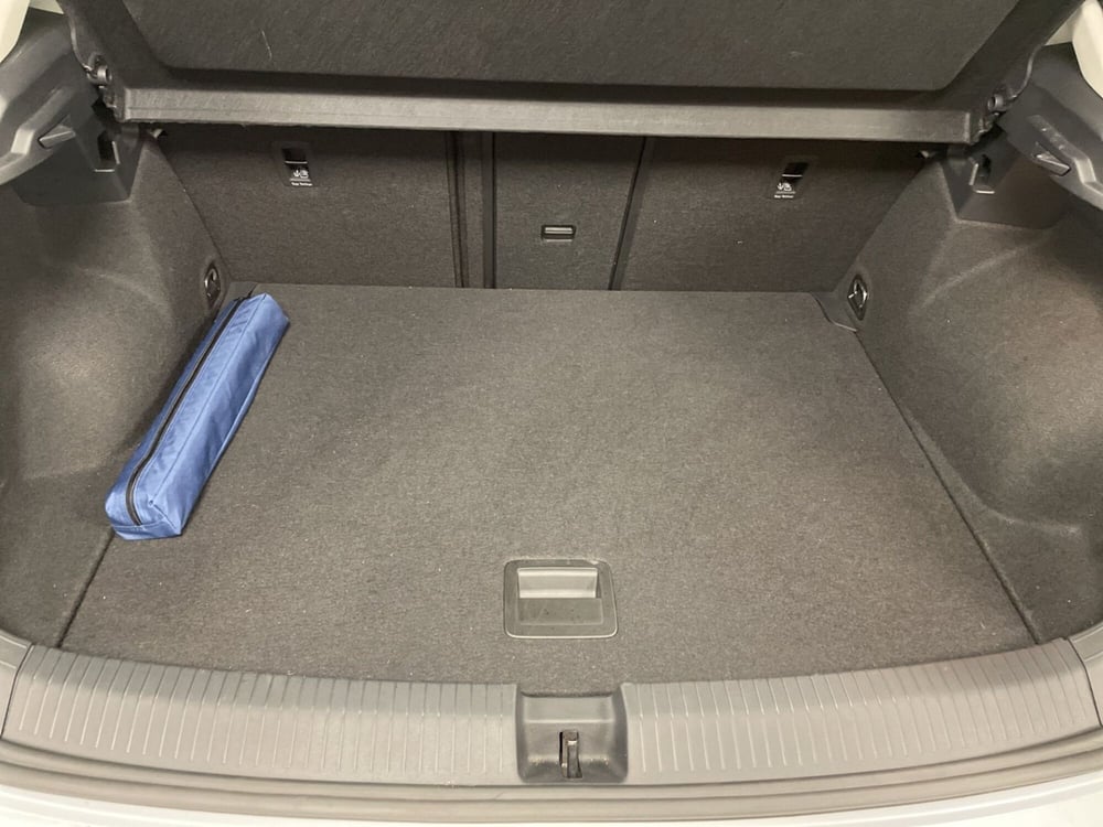 Volkswagen T-Roc usata a Varese (13)