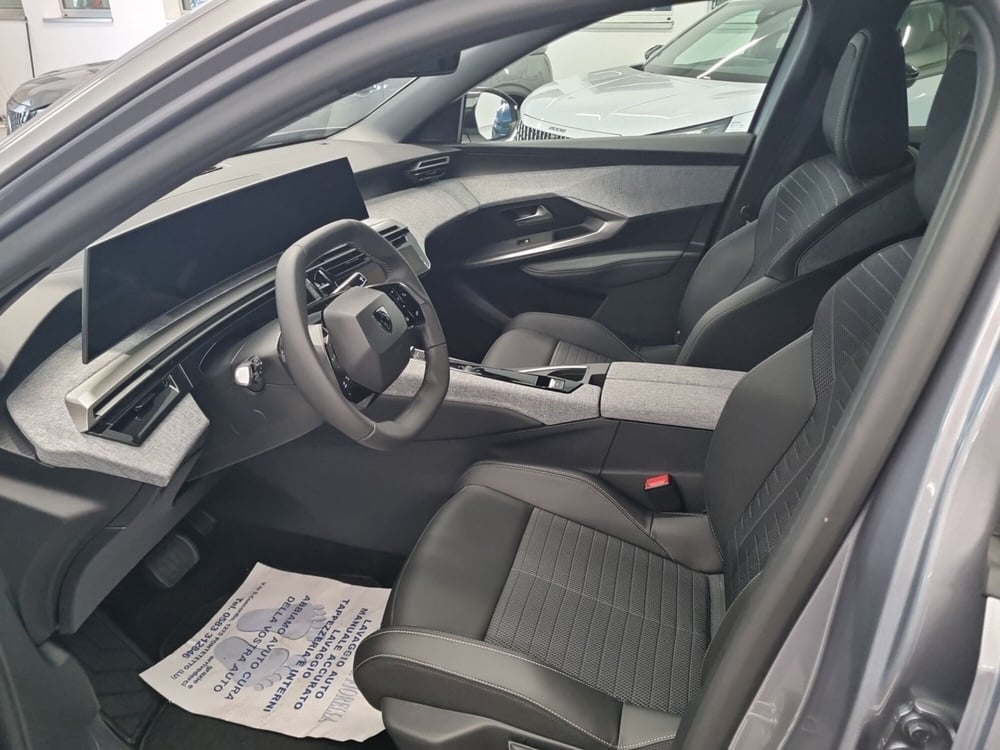 Peugeot 3008 nuova a Lucca (6)