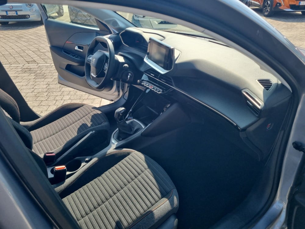 Peugeot 208 usata a Lucca (15)