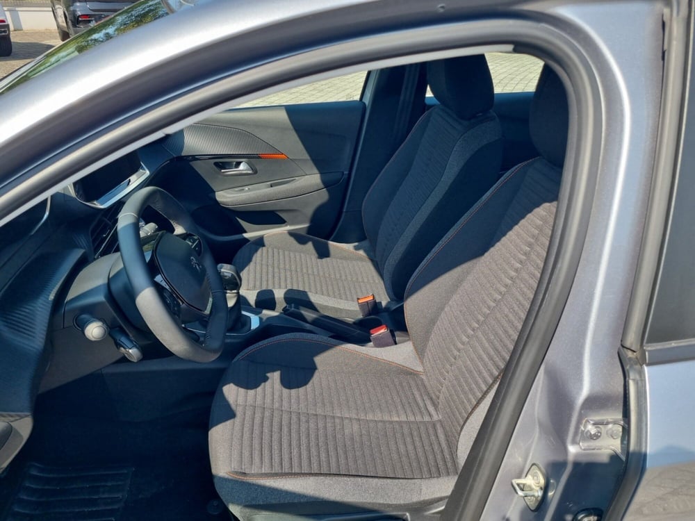 Peugeot 208 usata a Lucca (6)