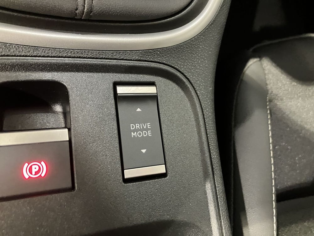 Jeep Avenger usata a Parma (8)