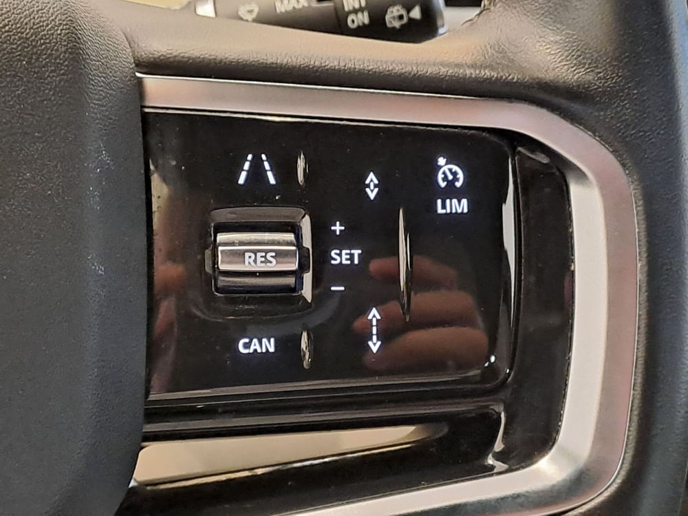 Land Rover Discovery Sport usata a Pavia (12)