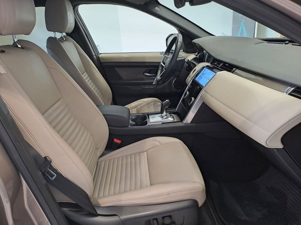 Land Rover Discovery Sport usata a Pavia (3)