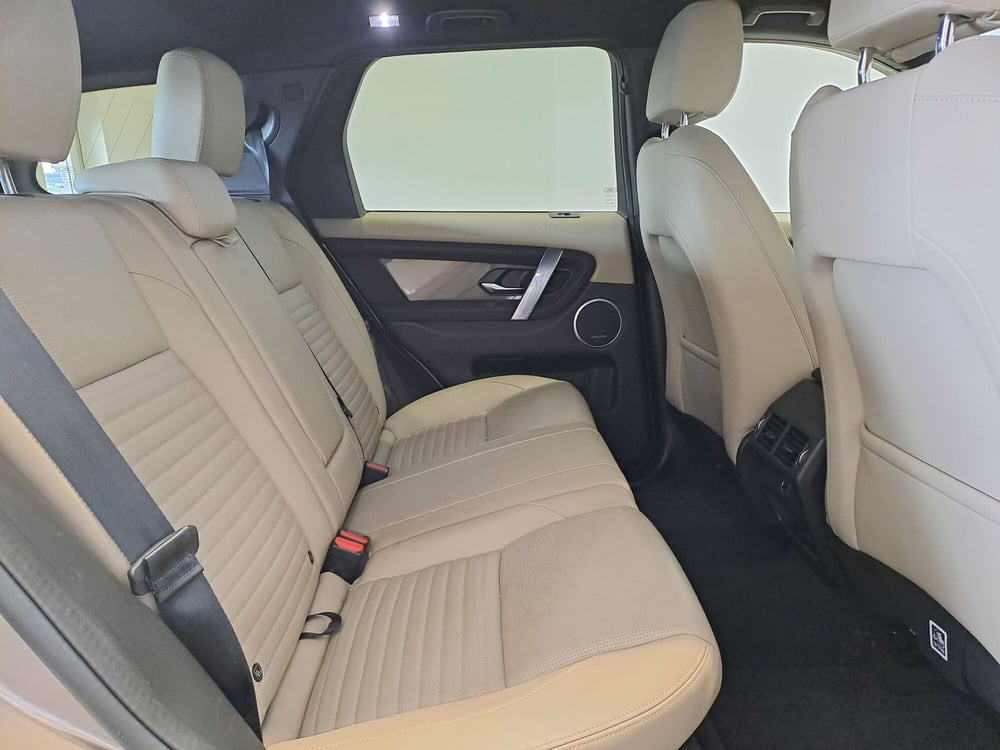 Land Rover Discovery Sport usata a Pavia (5)