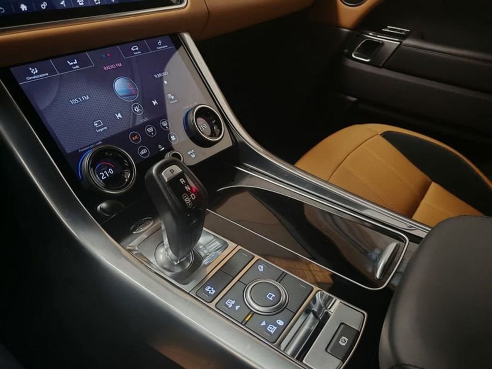 Land Rover Range Rover Sport usata a Novara (17)