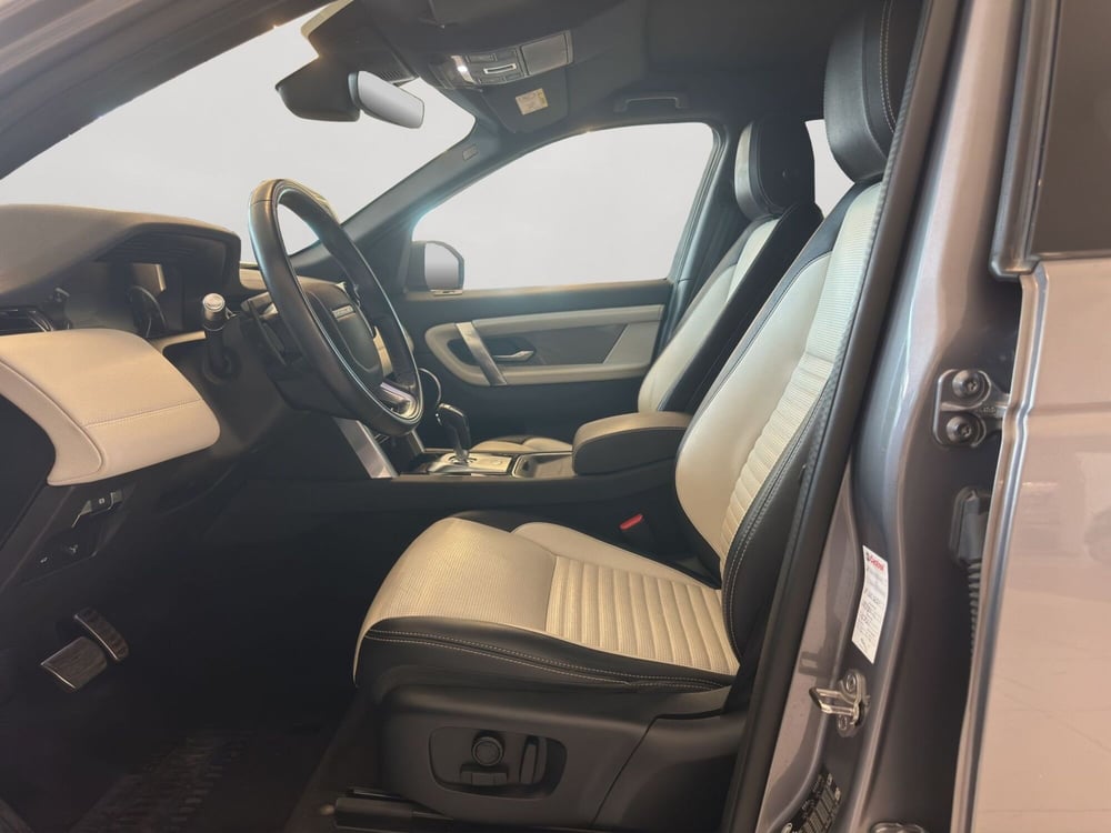 Land Rover Discovery Sport usata a Latina (11)