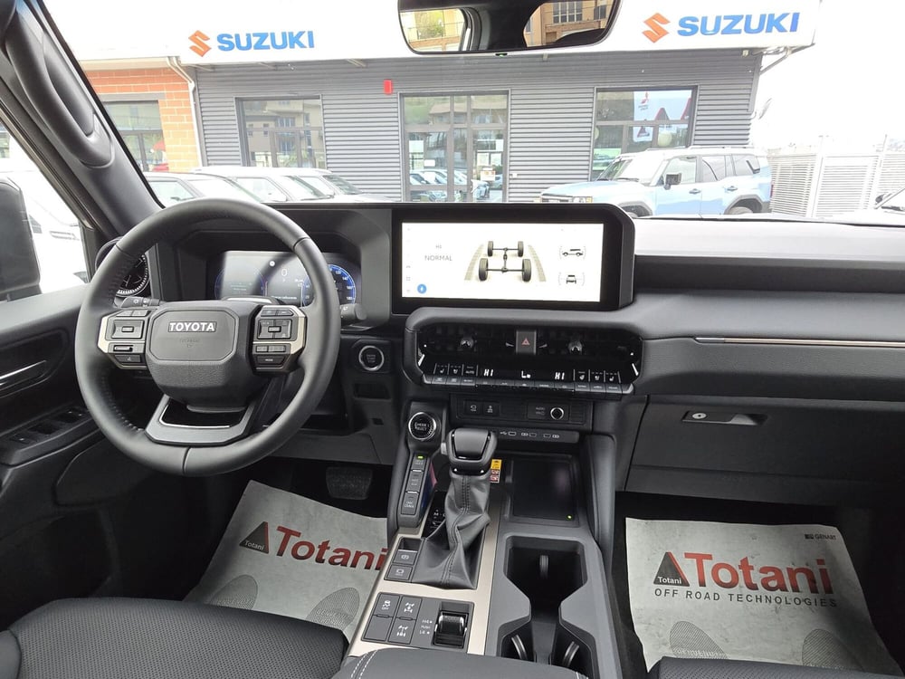 Toyota Land Cruiser nuova a L'Aquila (12)