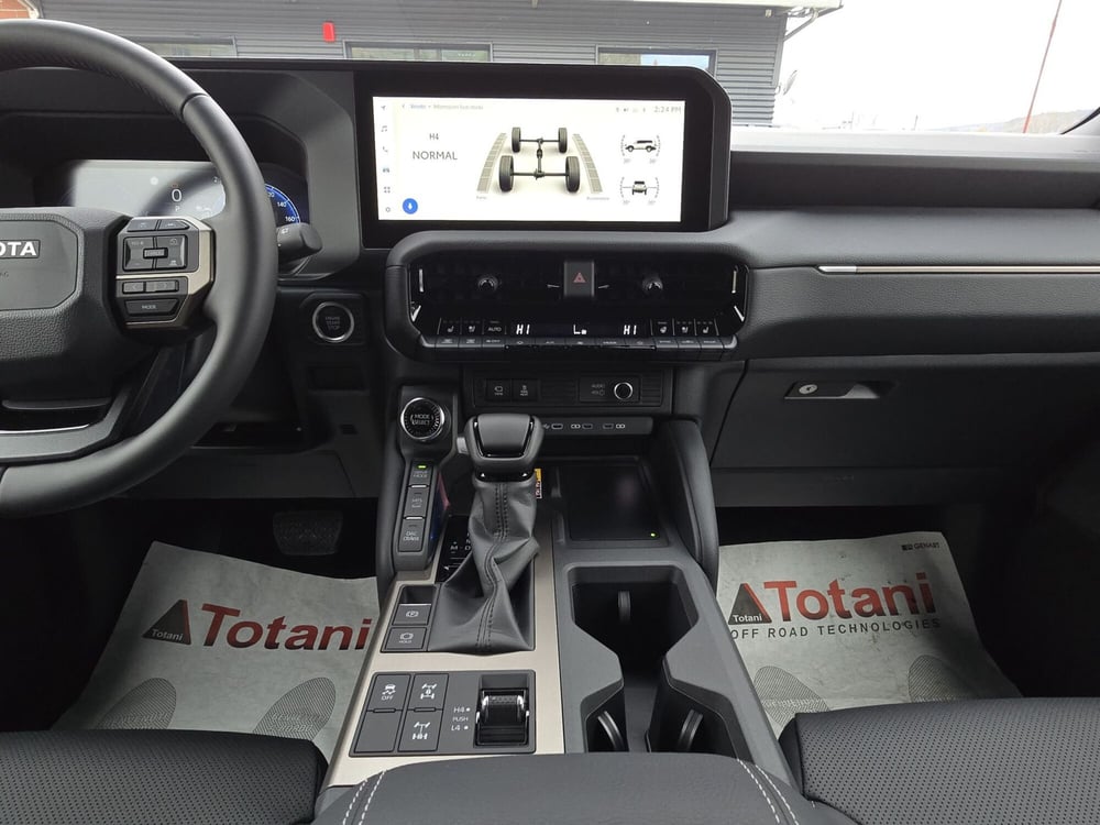 Toyota Land Cruiser nuova a L'Aquila (13)