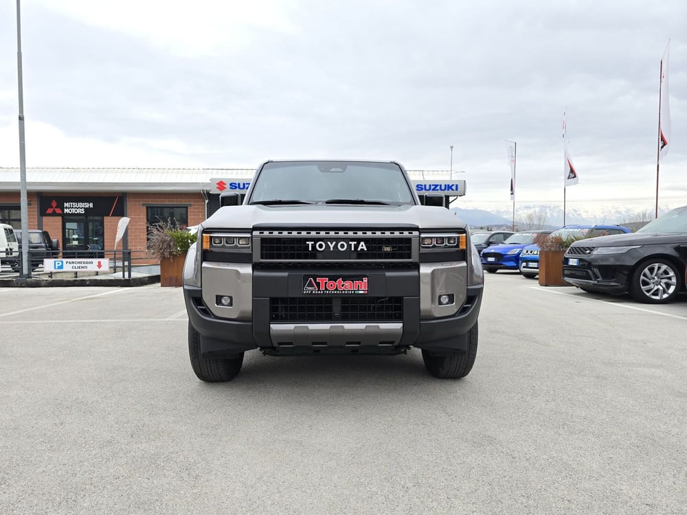 Toyota Land Cruiser nuova a L'Aquila (2)
