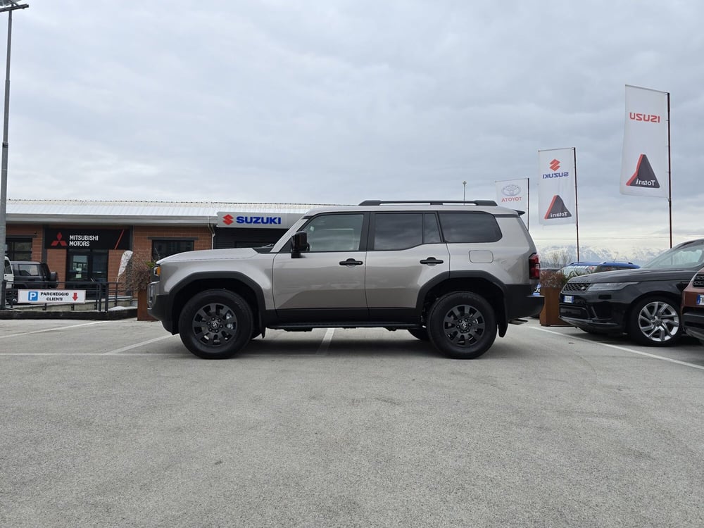 Toyota Land Cruiser nuova a L'Aquila (5)