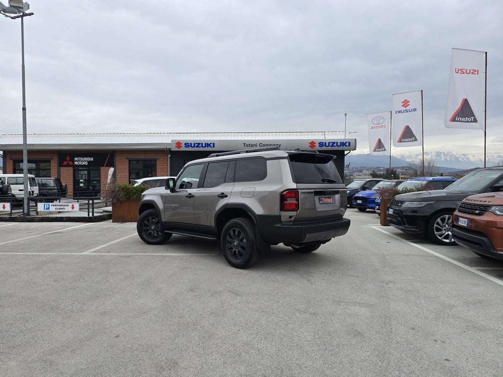Toyota Land Cruiser nuova a L'Aquila (6)