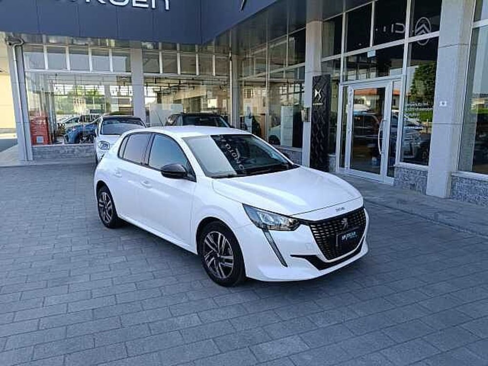 Peugeot 208 usata a Milano