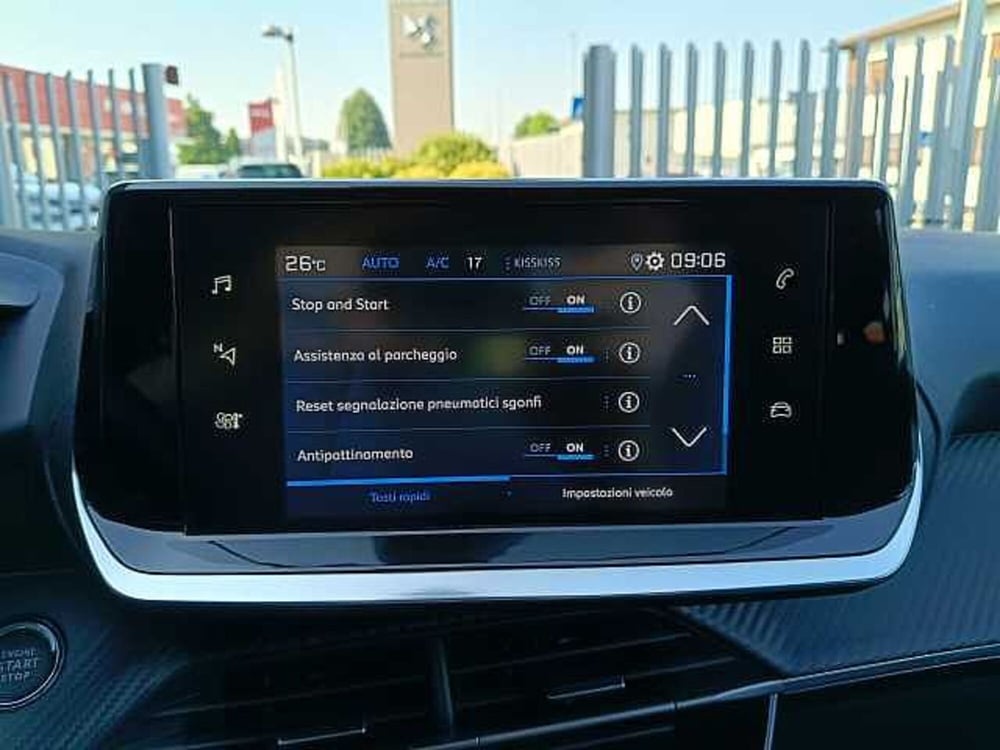 Peugeot 208 usata a Milano (18)