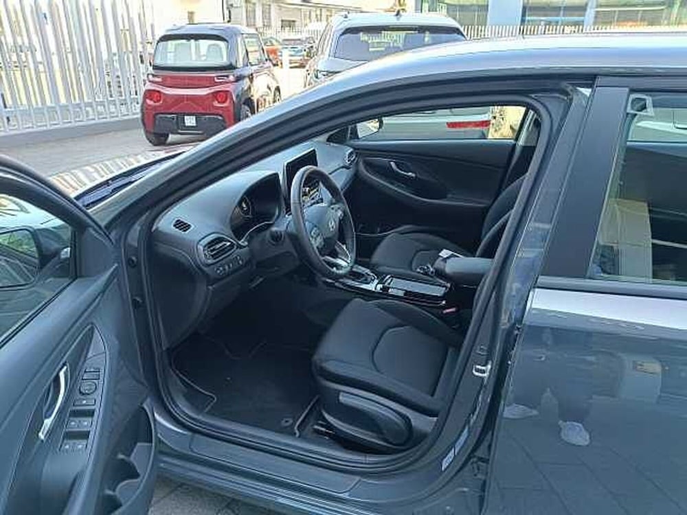 Hyundai i30 usata a Milano (10)