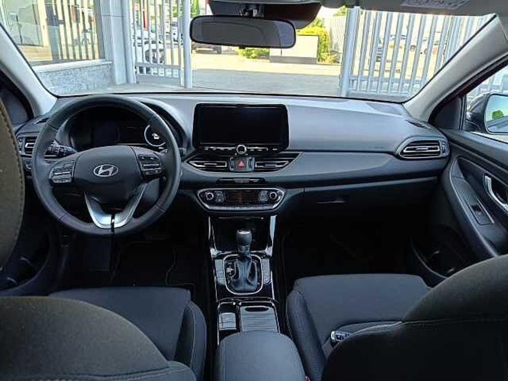 Hyundai i30 usata a Milano (11)