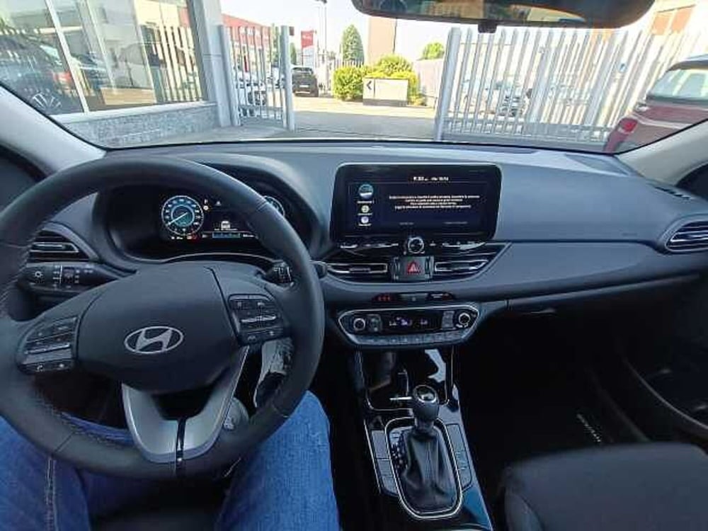 Hyundai i30 usata a Milano (12)