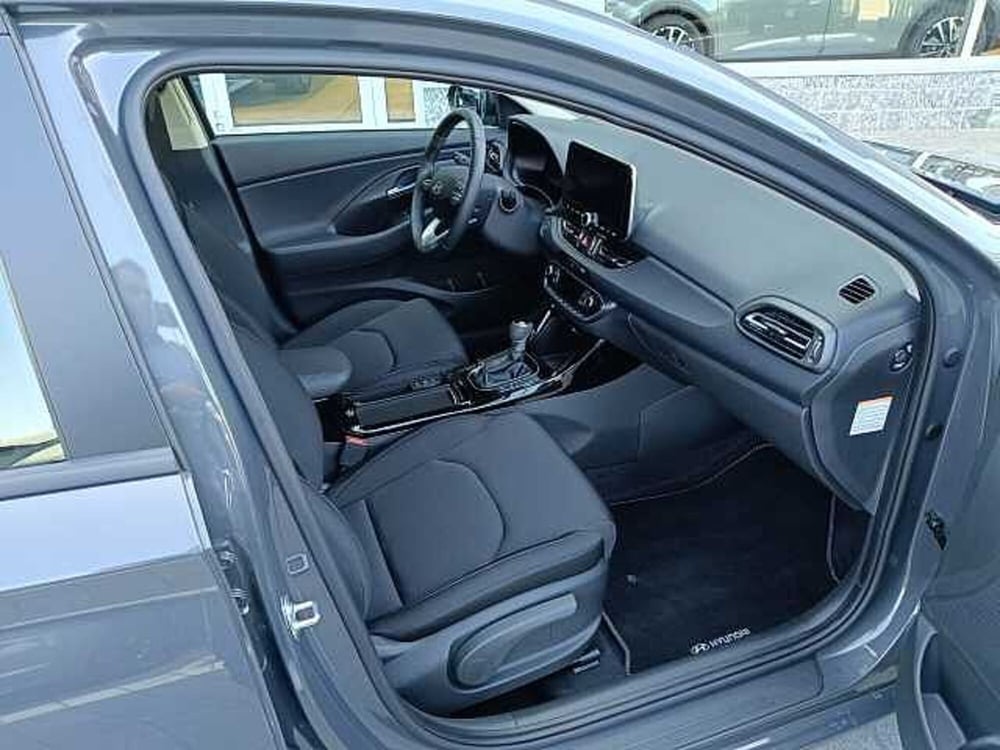 Hyundai i30 usata a Milano (13)