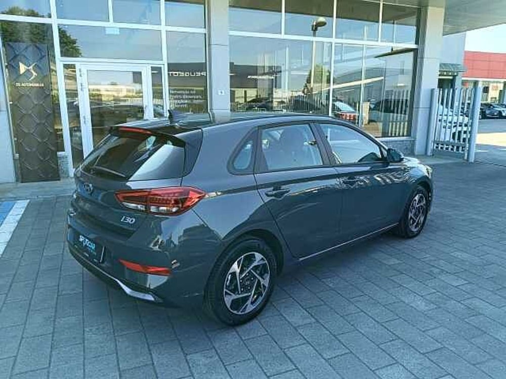 Hyundai i30 usata a Milano (8)