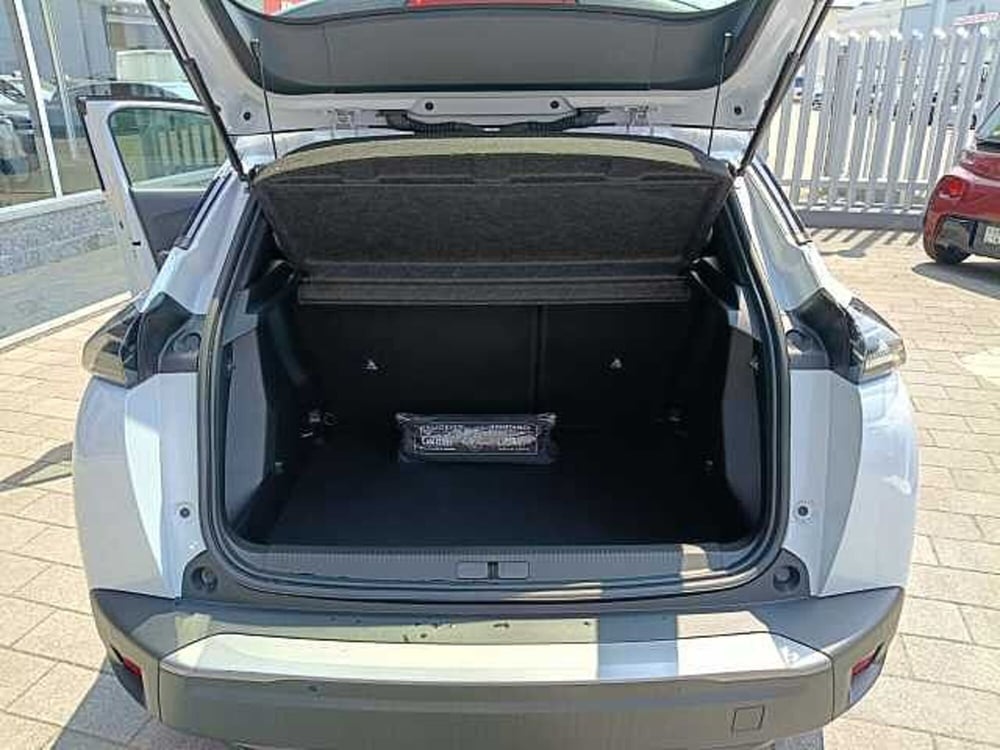 Peugeot 2008 nuova a Milano (7)