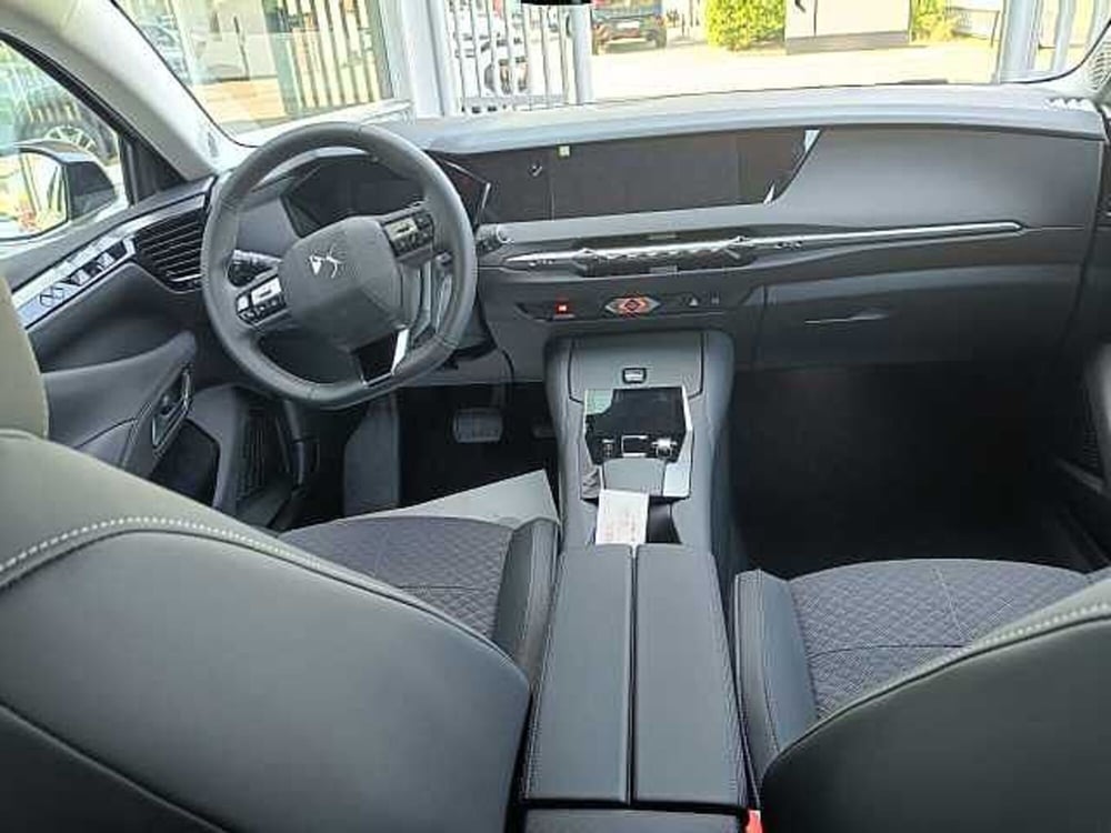 Ds DS 4 nuova a Milano (10)