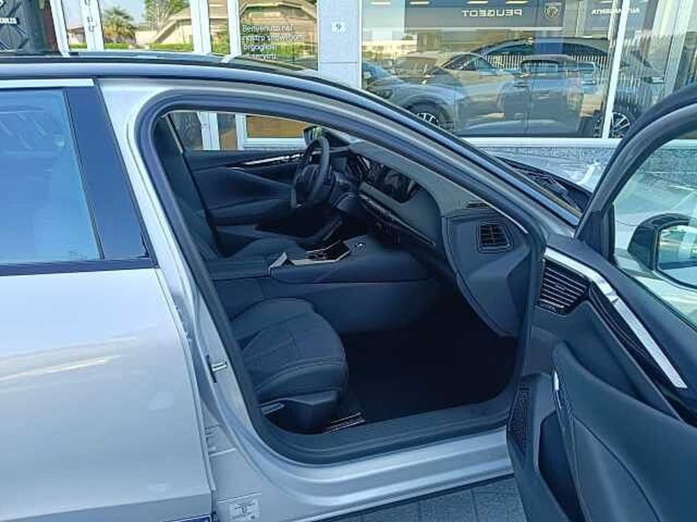 Ds DS 4 nuova a Milano (11)