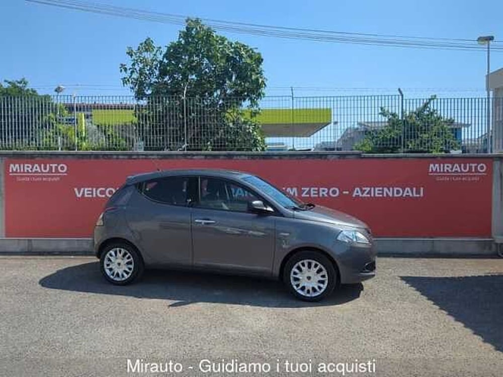 Lancia Ypsilon usata a Roma