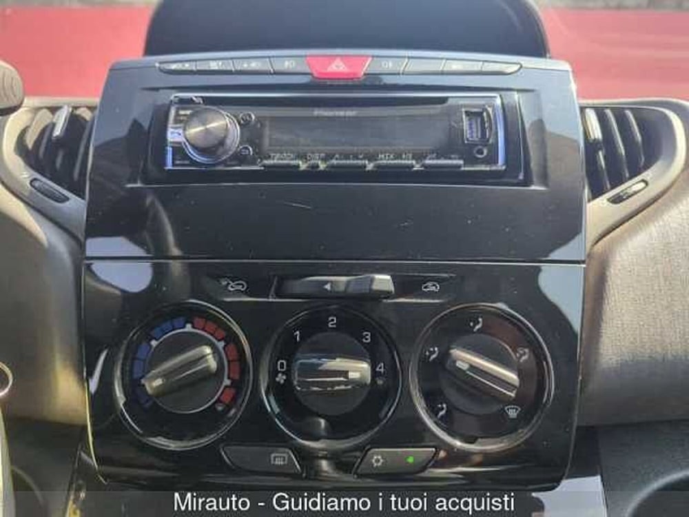 Lancia Ypsilon usata a Roma (11)