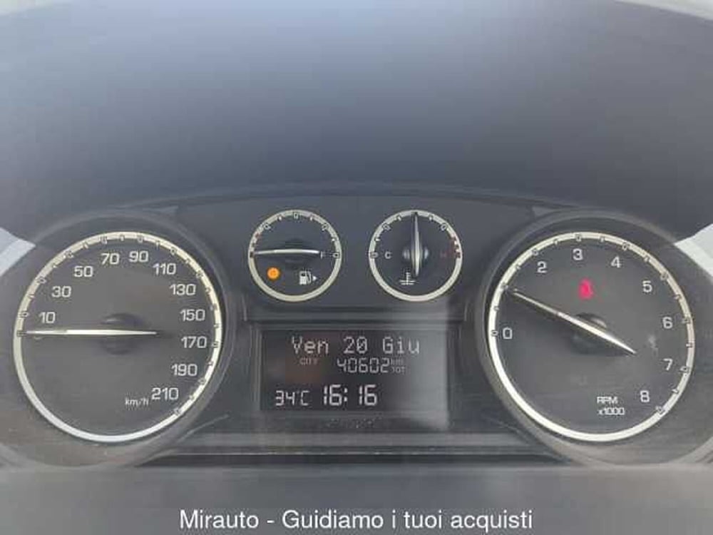 Lancia Ypsilon usata a Roma (14)