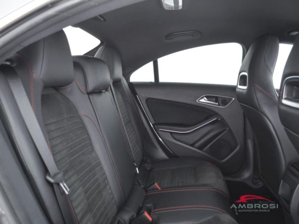 Mercedes-Benz CLA Shooting Brake usata a Perugia (11)