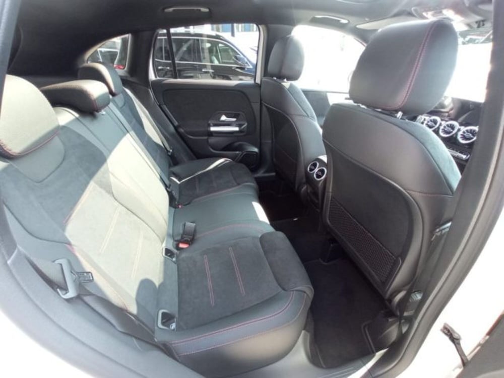 Mercedes-Benz GLA SUV nuova a Potenza (11)