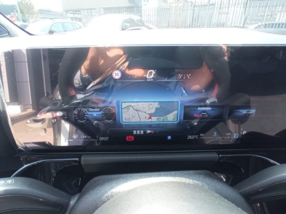 Mercedes-Benz GLA SUV nuova a Potenza (18)