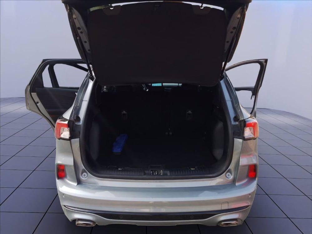 Ford Kuga usata a Milano (14)