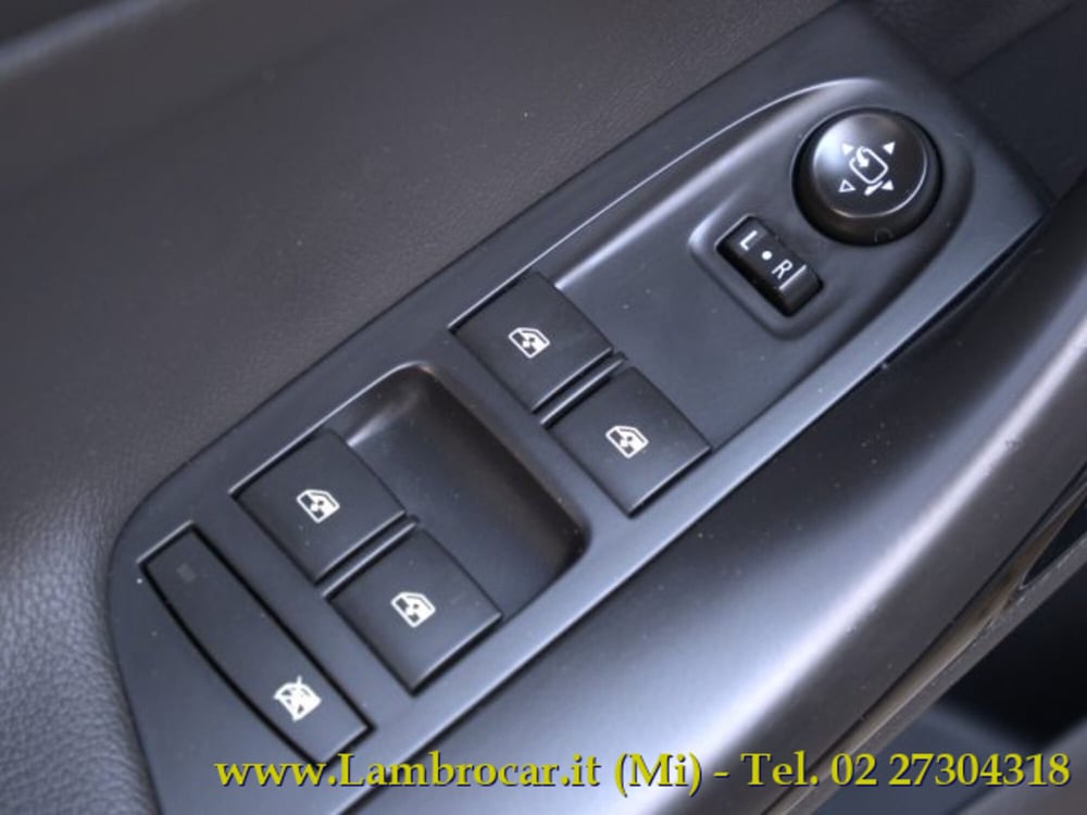 Opel Astra usata a Milano (17)